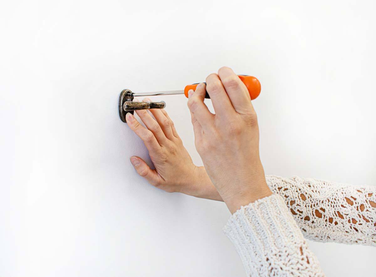 How to Install a Wall Hook - All - Install a wall hook
