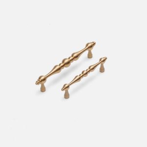 York - Brushed Brass Grand Handle - Architectural Hardware - Brushed Brass Grand Handle